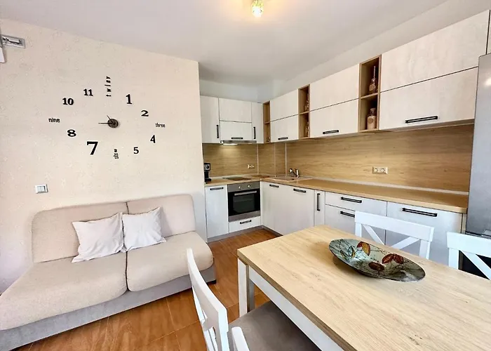 Апартаменты Panorama Dreams - Menada